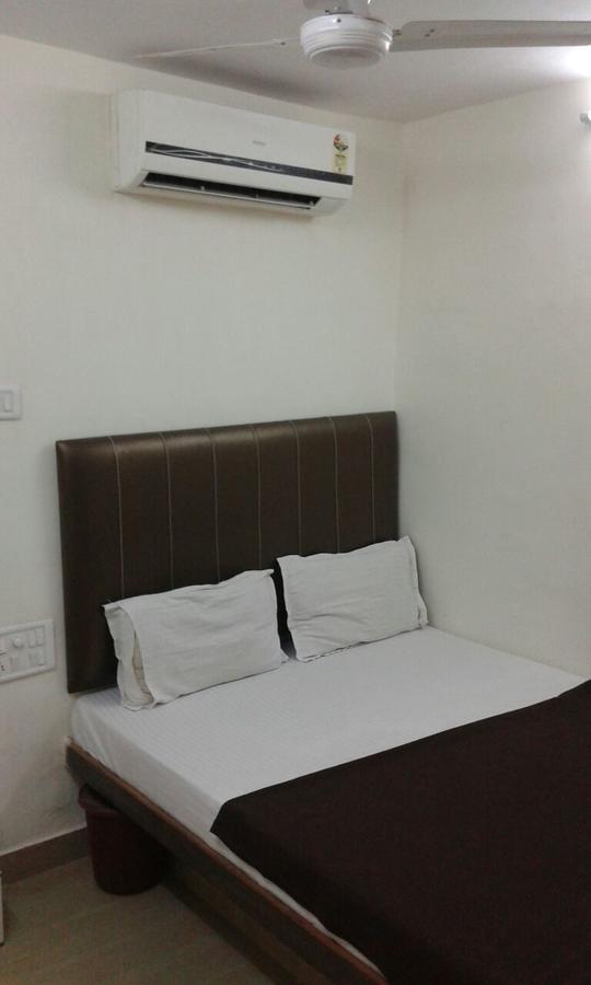 Hotel Janata Residency Mumbai Exteriör bild